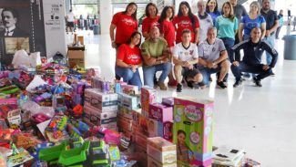 Futebol beneficente das forças de segurança arrecada 3 mil brinquedos para doação