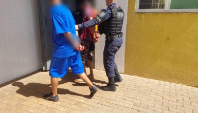 Imagem referente a Suspeitos de atirarem contra mãe e filho em Cascavel são presos pela Guarda Municipal