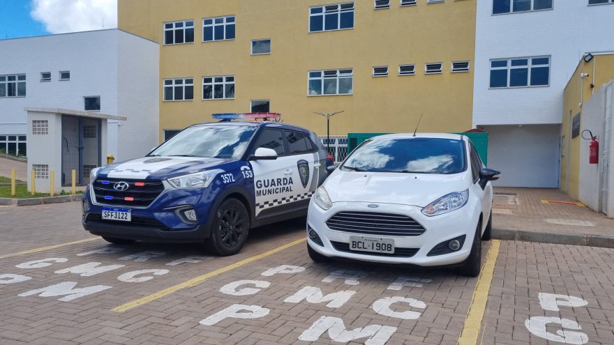 Bateu o arrependimento? Carro furtado é deixado por ladrão no mesmo lugar onde estava