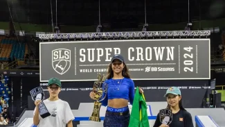 Rayssa Leal vence no fim e se torna tricampeã mundial de skate street