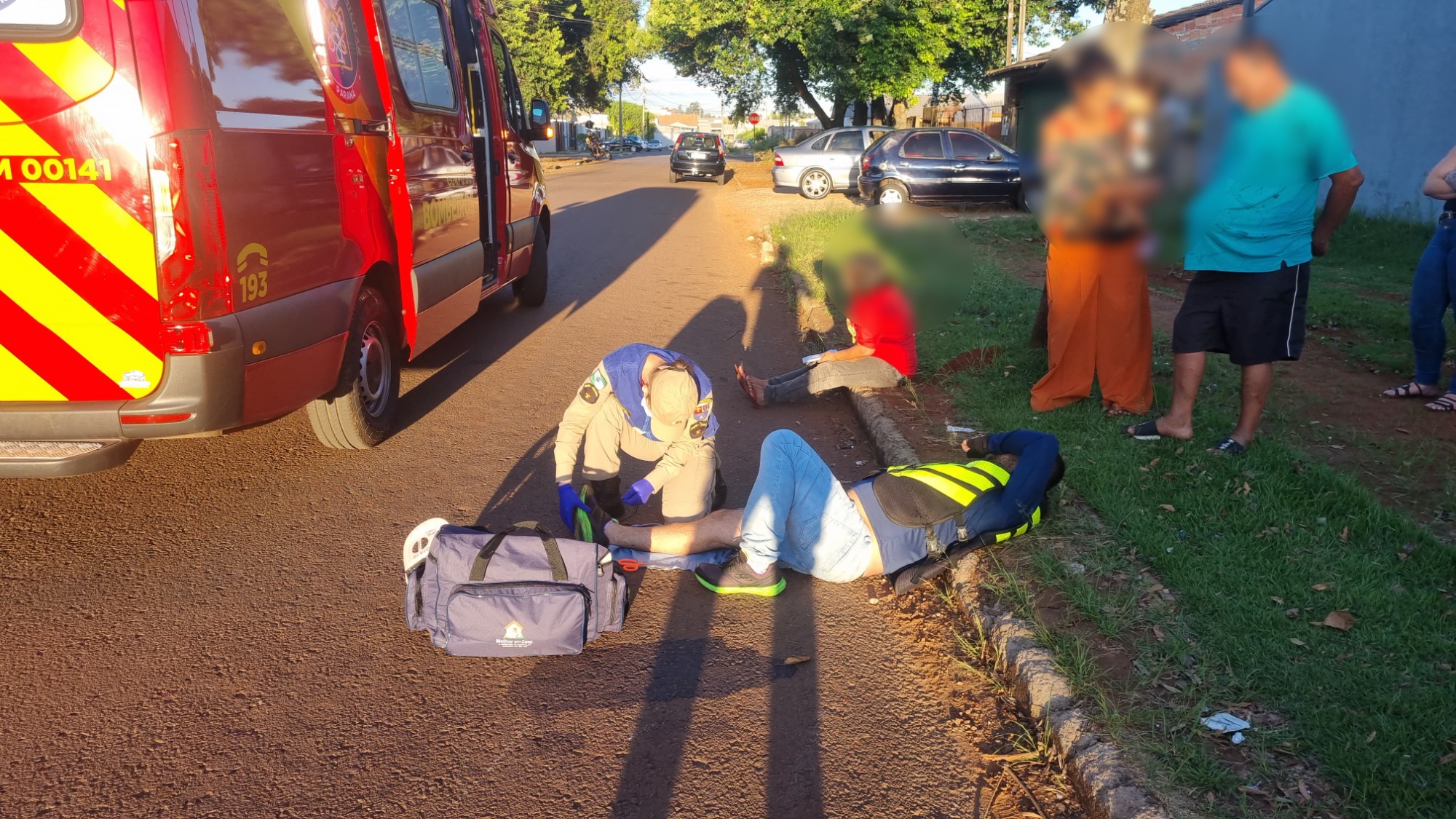 Acidente em Cascavel: motociclista atropela mulher e fratura perna Acidente em Cascavel: motociclista atropela mulher e fratura perna