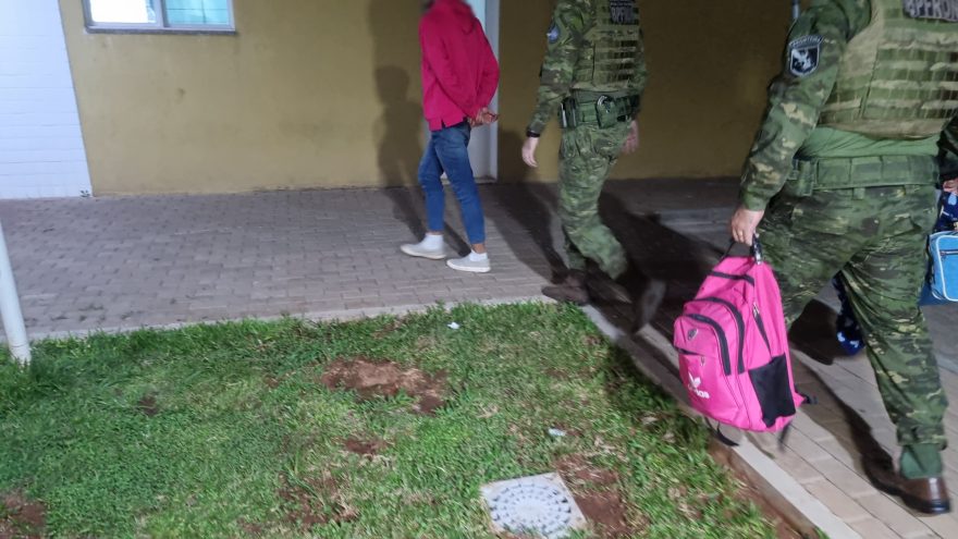 Homem de 36 anos é detido com sementes de maconha em ônibus na BR-277