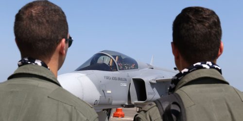 Imagem referente a Caça adquirido pelo Brasil surpreende F-15 dos EUA em combate simulado