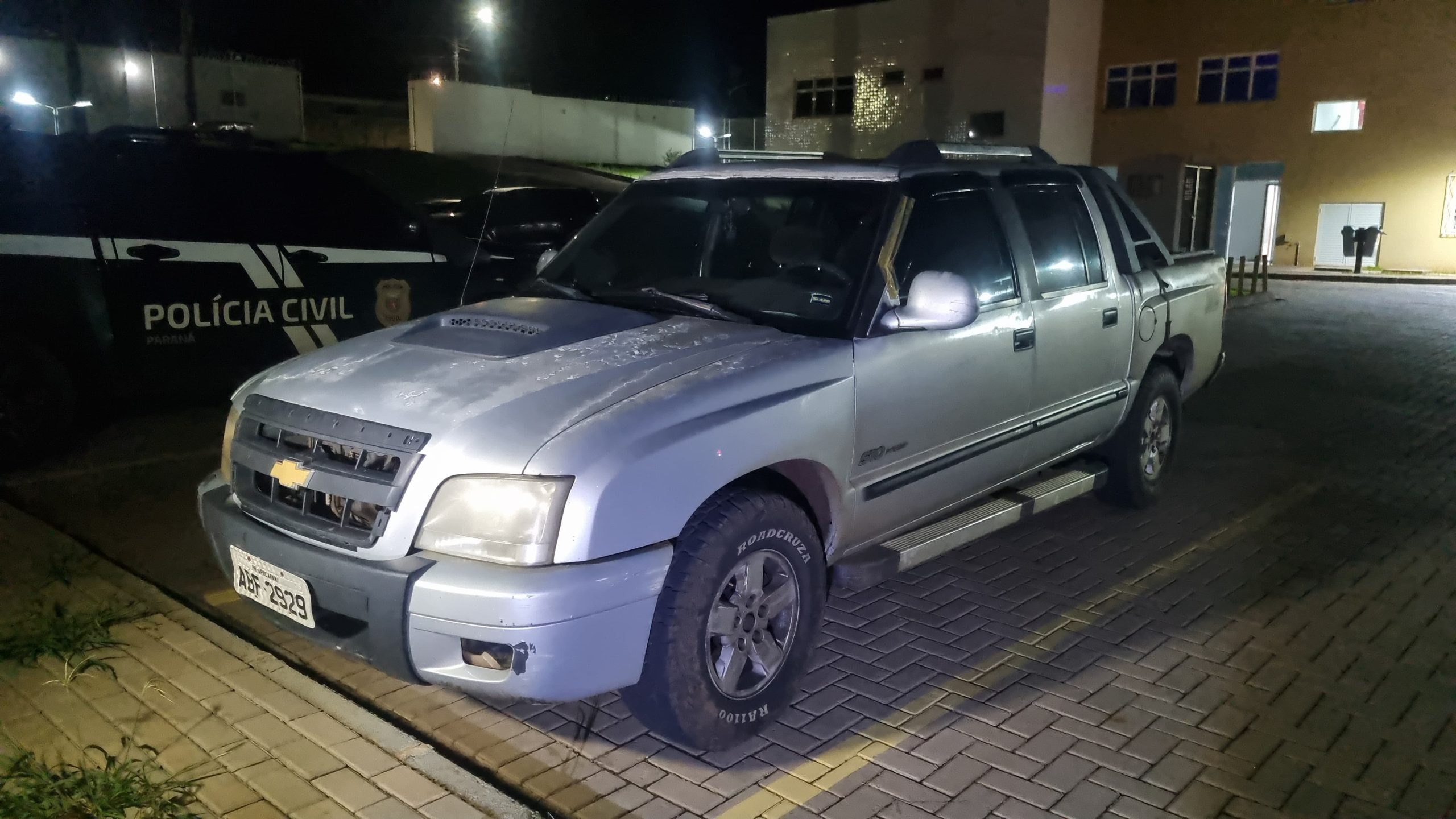 PM recupera caminhonete roubada por 'piratas do asfalto' na BR-369 PM recupera caminhonete roubada por 'piratas do asfalto' na BR-369