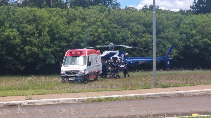 Com quadro de infarto, homem é trazido a Cascavel de helicóptero