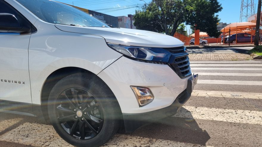 Colisão entre Saveiro e Equinox é registrada na Avenida Assunção em Cascavel