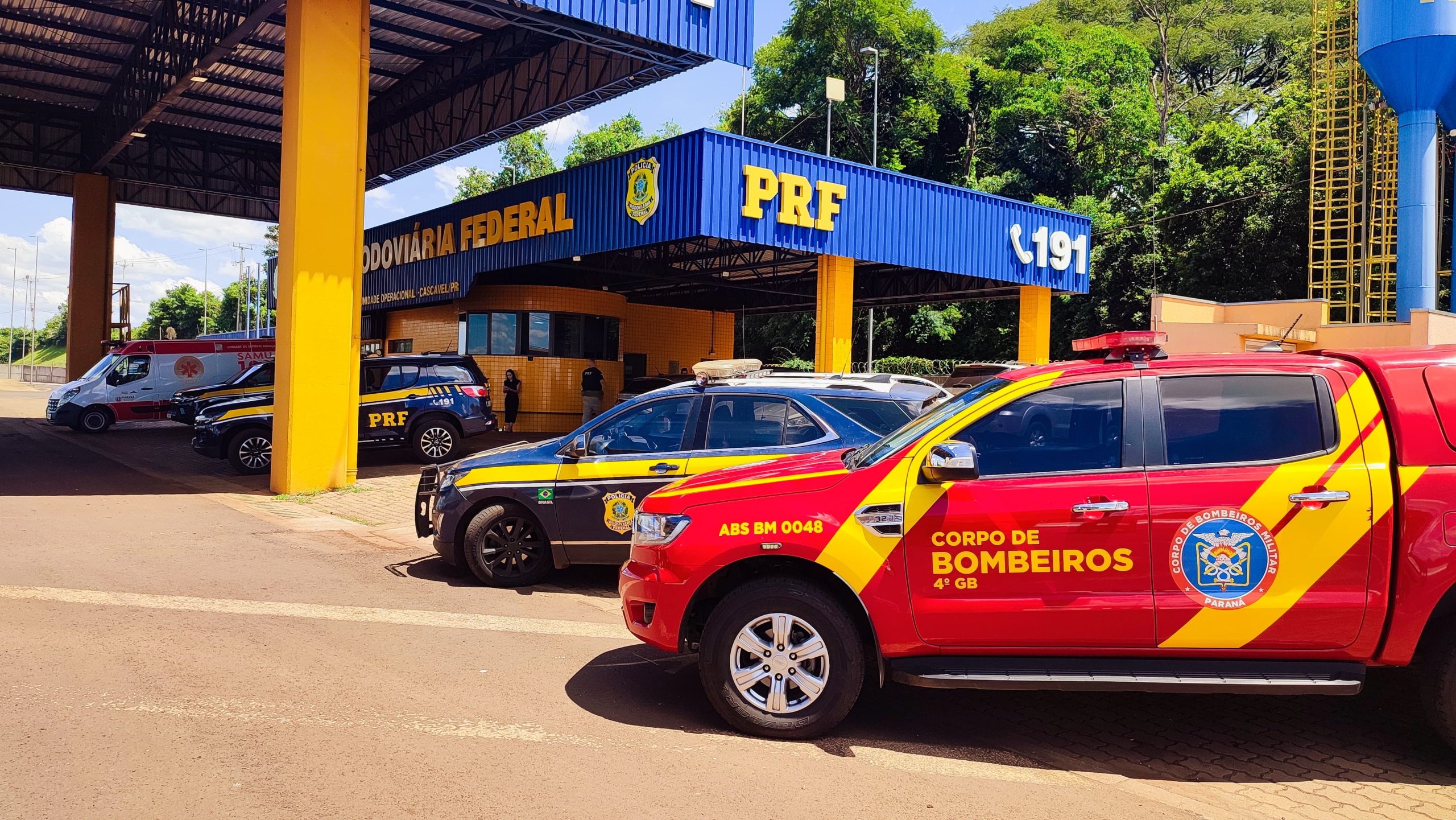 Forças de segurança se reúnem no posto da PRF em Cascavel para lançamento da Operação Rodovida