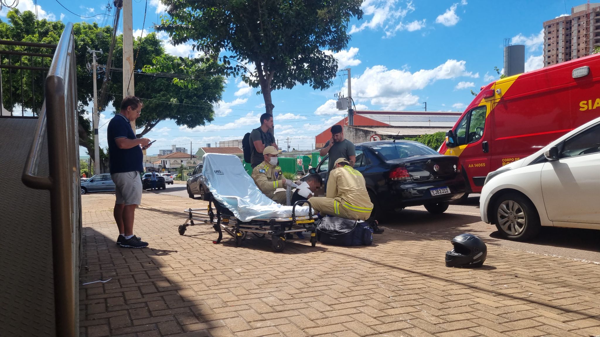 Mais um motociclista é socorrido pelo Siate após acidente de trânsito