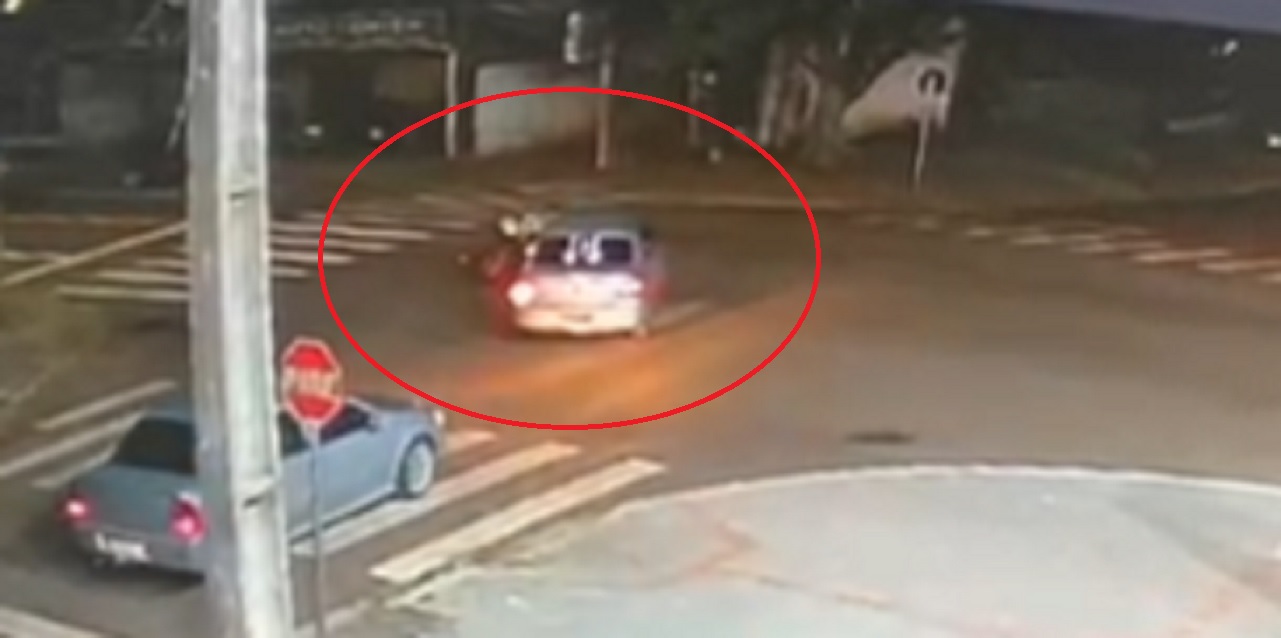 Câmera registra acidente entre bicicleta e carro no Floresta