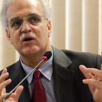 Imagem referente a Convencer países a zerar emissões até 2040 é desafio, diz Carlos Nobre