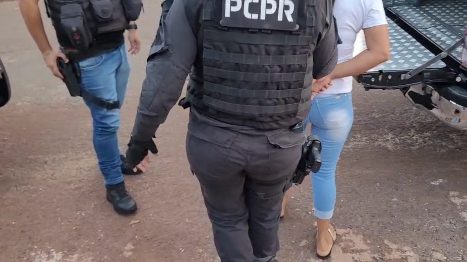 Traficantes que faziam venda direta a usuários são alvo de operação da Polícia Civil em Toledo Traficantes que faziam venda direta a usuários são alvo de operação da Polícia Civil em Toledo