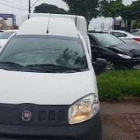 Imagem referente a Peugeot 206 e Fiat Fiorino colidem na Avenida Rocha Pombo