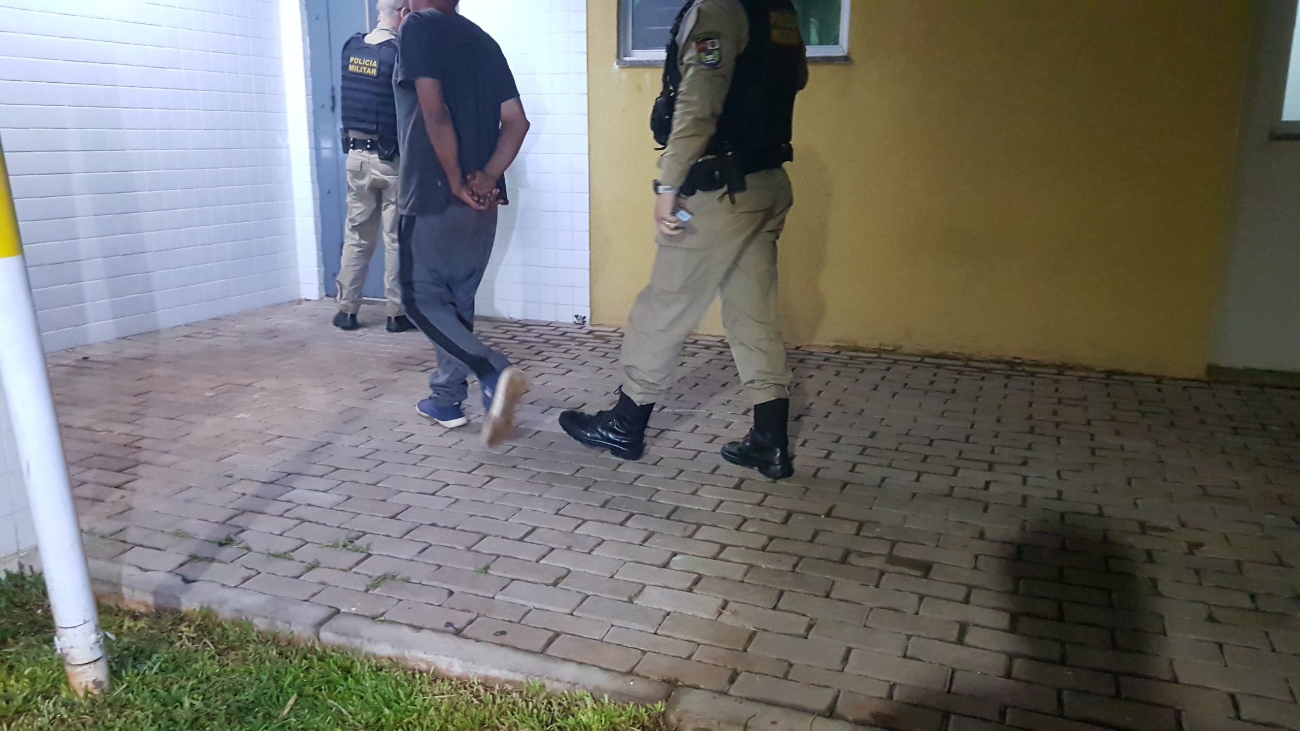 Homem é preso por embriaguez após acidente em Cascavel