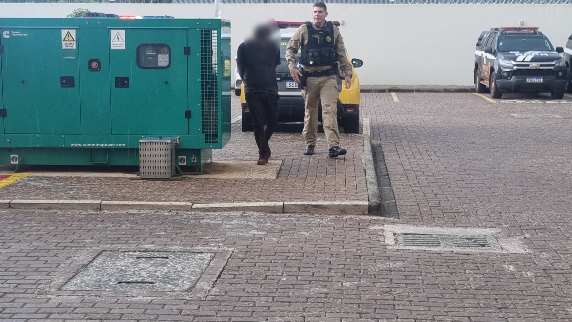 Foragido por homicídio é preso pela PM no Neva
