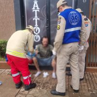 Imagem referente a Morador de rua é atacado com tesoura no Centro após negar cigarros 