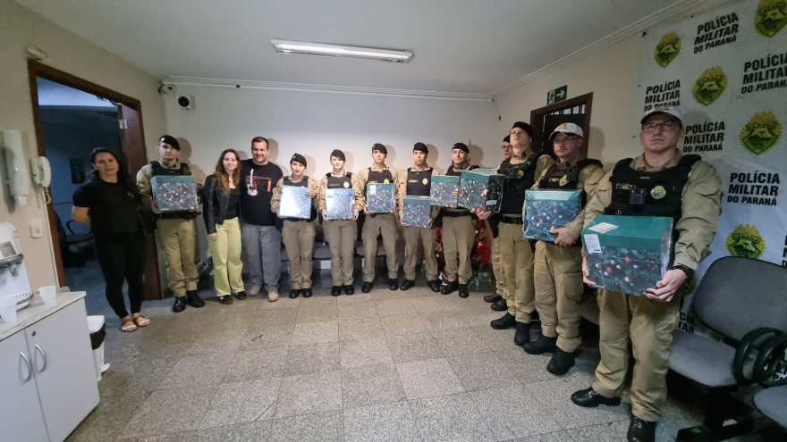 Gesto de gratidão: empresários doam cestas de Natal a policiais militares em Cascavel