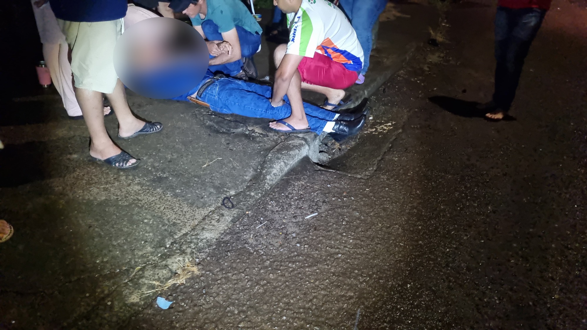 Colisão entre carros deixa idoso ferido no Bairro Santa Cruz em Cascavel