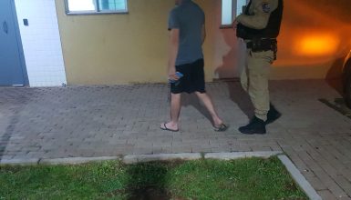 Imagem referente a Após festa de confraternização, homem chega em casa e agride mulher em Cascavel