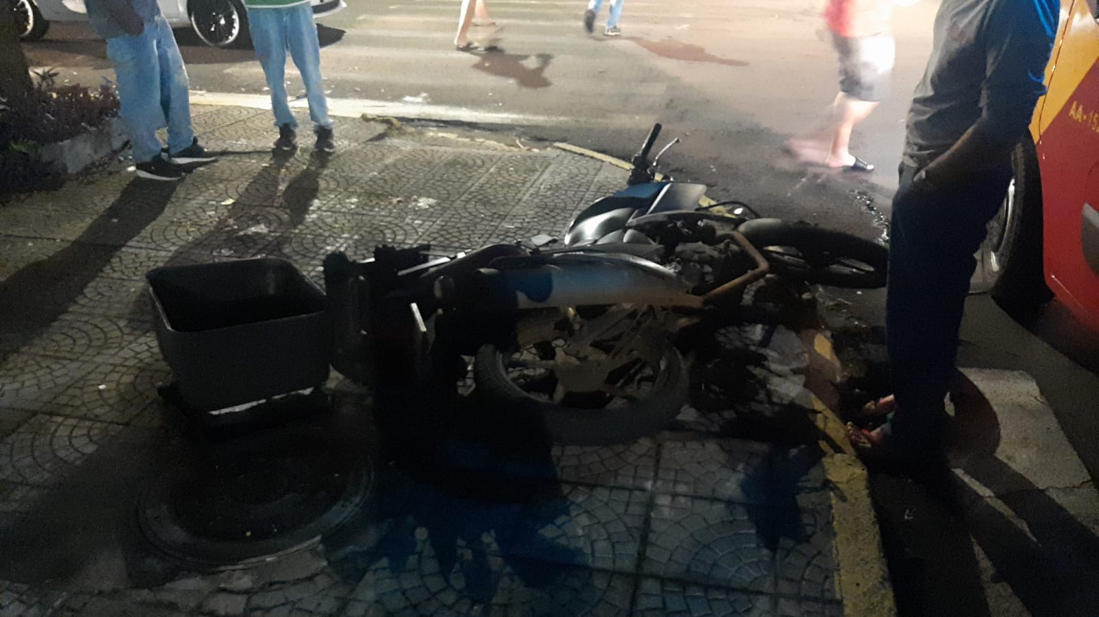 Motociclista fica ferido em acidente na Vila Pioneiro em Toledo