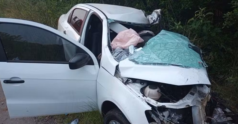 Criança é encontrada deitada na rodovia após acidente que matou duas mulheres na BR-282