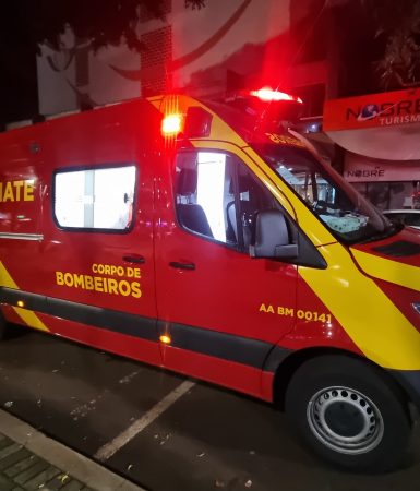 Imagem referente a Bombeiros atendem pessoa ferida no Calçadão Central da Avenida Brasil