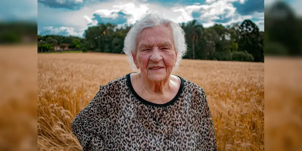 Professora mais antiga de Ponta Grossa comemora 105 anos