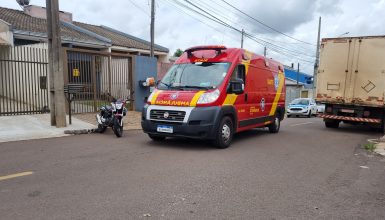 Imagem referente a Motociclista fica ferido em acidente de trânsito no Santa Felicidade