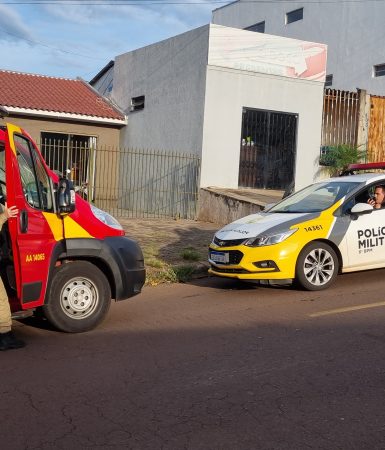 Imagem referente a Homem é espancado por 5 indivíduos após sair de tabacaria no bairro Santa Felicidade