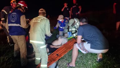 Imagem referente a Jovem sofre escalpelamento em 1/3 do couro cabeludo após capotar quadriciclo na BR-277