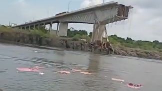 Caminhões com ácido caíram em rio após ponte desabar entre TO e MA