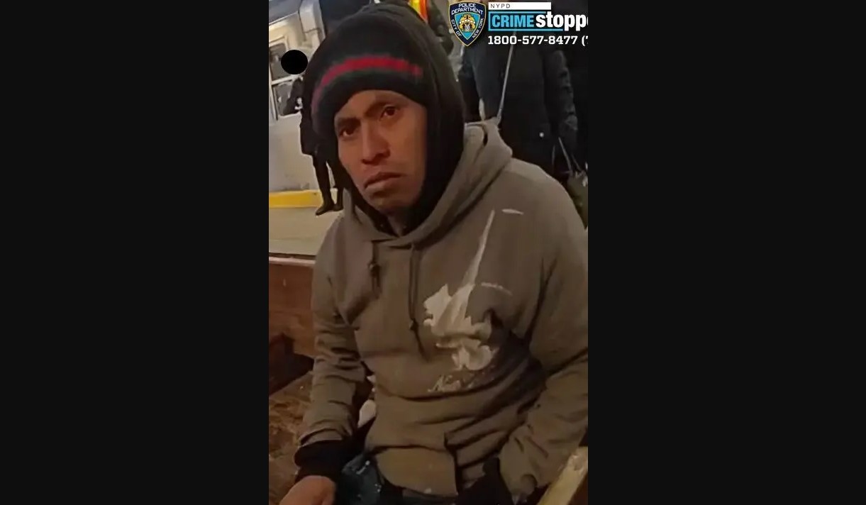Polícia de Nova York prende suspeito pela morte de mulher que foi incendiada em metrô