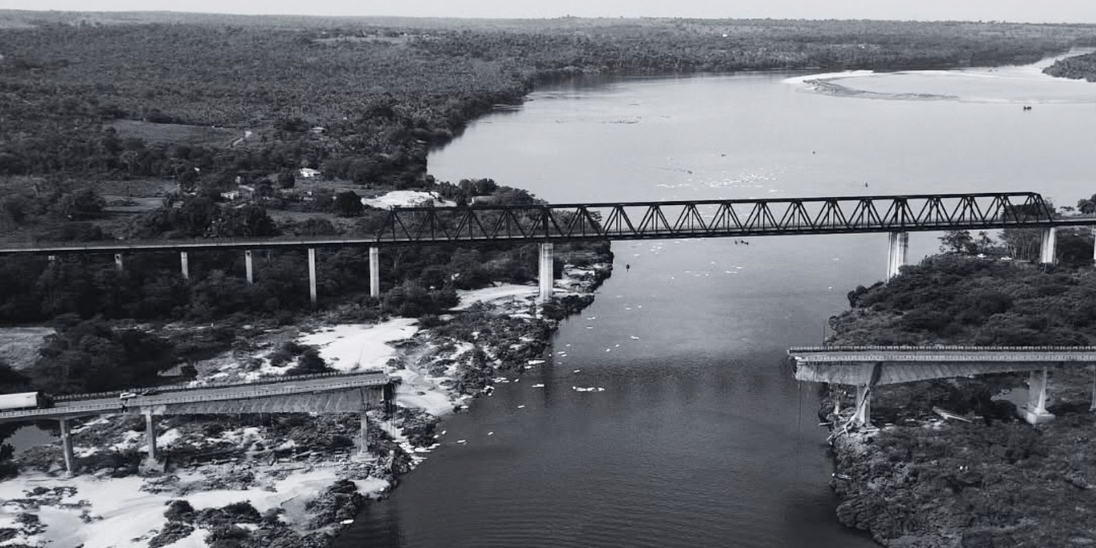 Queda de ponte entre Tocantins e Maranhão já tem 16 desaparecidos Imagem referente a Queda de ponte entre Tocantins e Maranhão já tem 16 desaparecidos