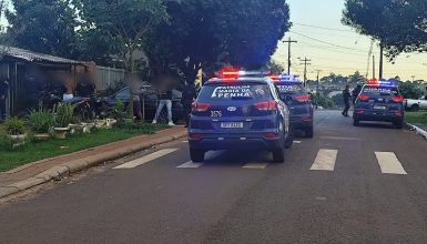 Imagem referente a Após ação da Guarda Municipal adolescente com carro furtado é apreendido