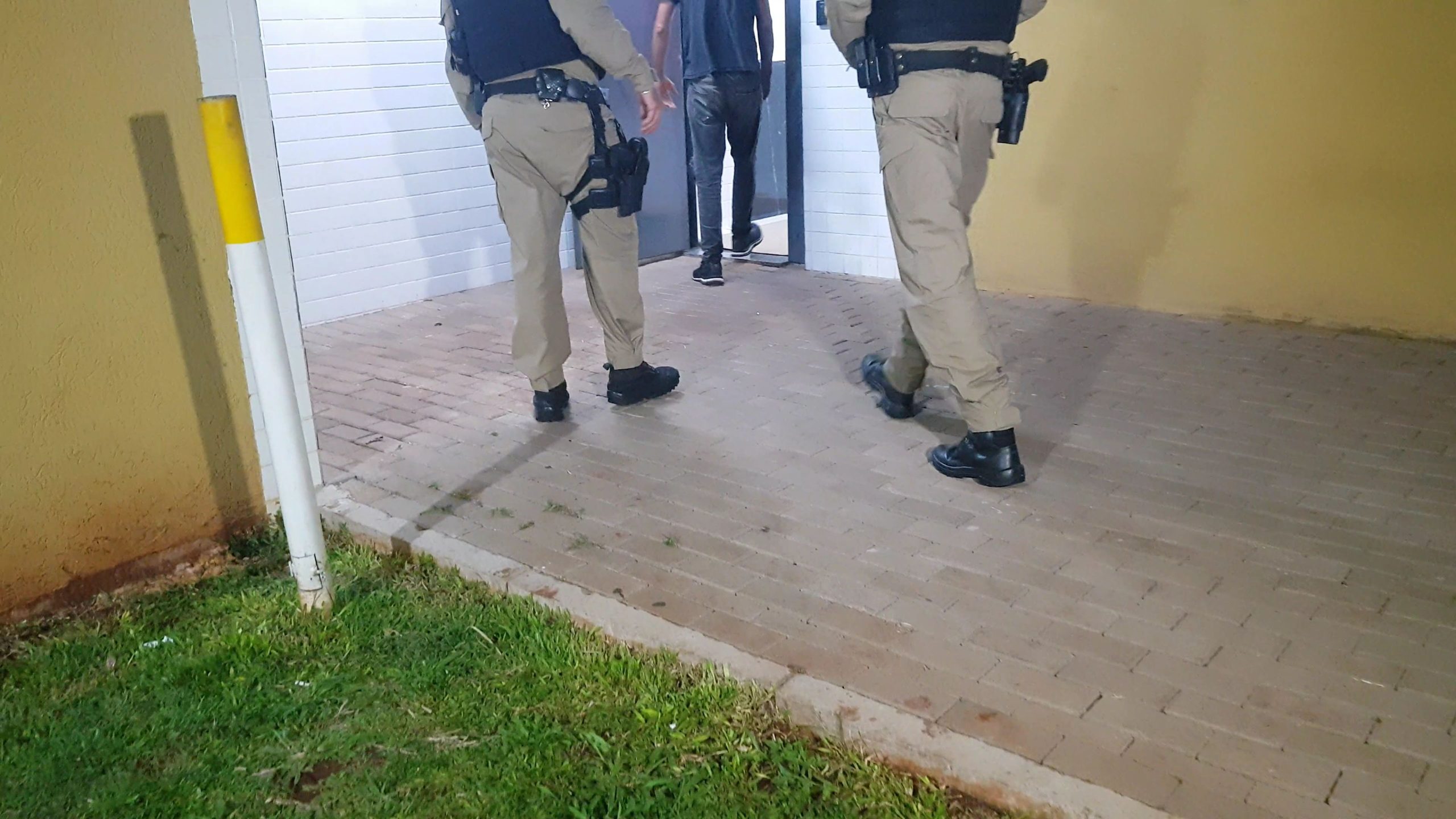 Homem de 32 anos é detido após agredir esposa no Brasília Homem de 32 anos é detido após agredir esposa no Brasília
