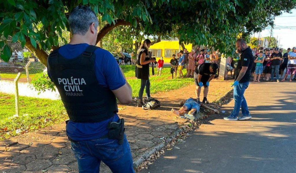 Homem é morto a tiros e outras três pessoas ficam feridas em ataque em Foz do Iguaçu