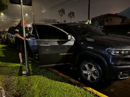 Imagem referente a PCPR prende homem por dirigir sob efeito de substâncias psicoativas em Matinhos