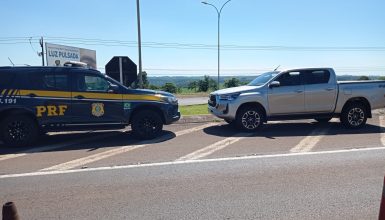 Imagem referente a PRF de Catanduvas recupera Caminhonete Hilux de Cascavel, furtada esta madrugada em Itapoá/SC