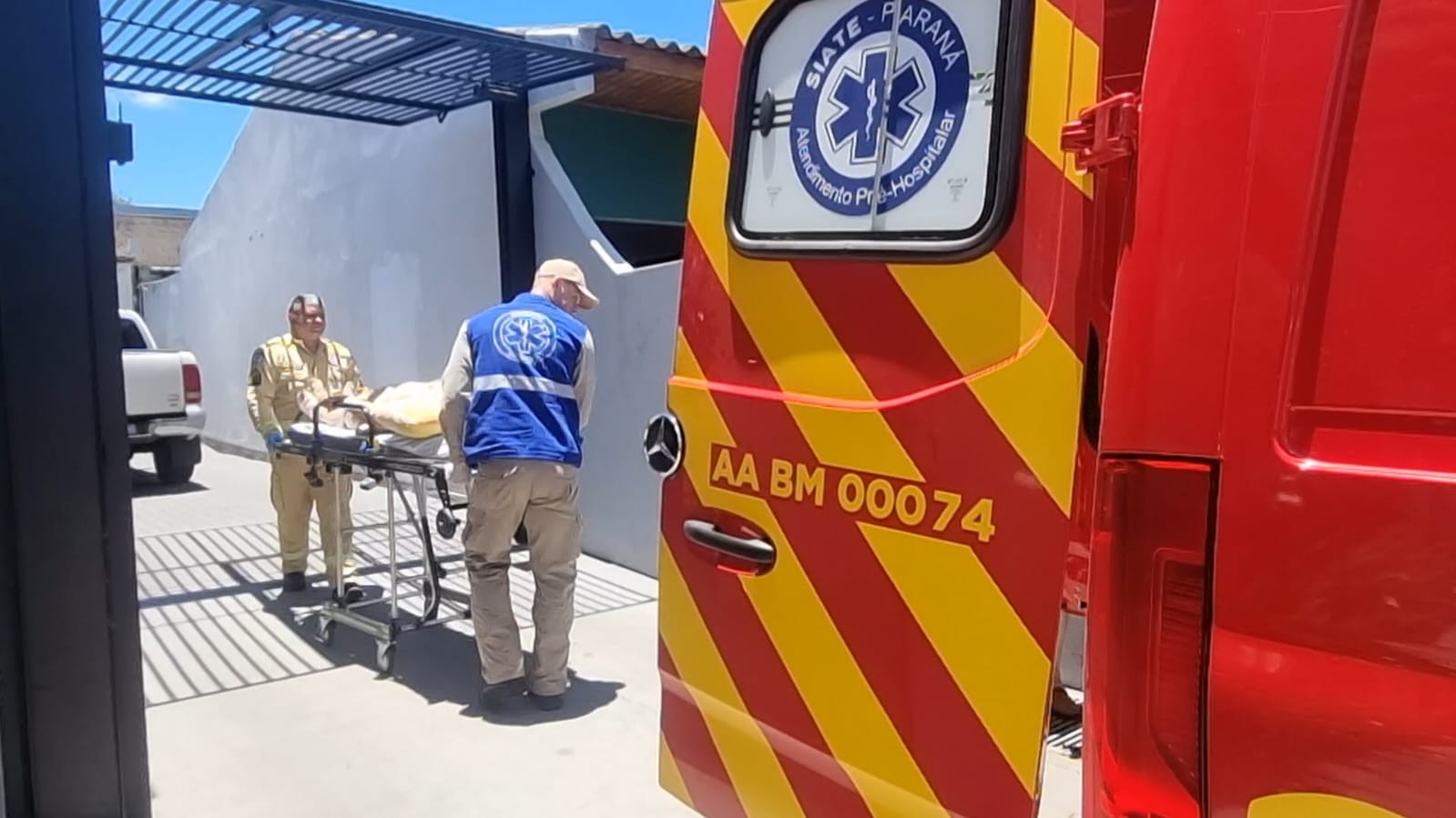 Idosa é socorrida após sofrer queda em residência no Parque Verde