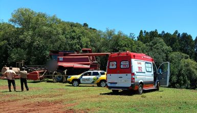 Imagem referente a Trabalhador morre em área rural durante manutenção de colheitadeira