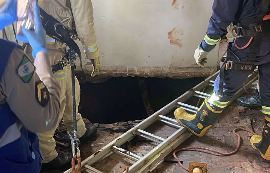 Imagem referente a Tragédia em Corbélia: piso de cozinha desaba e soterra mãe e filha em fossa um dia após o Natal