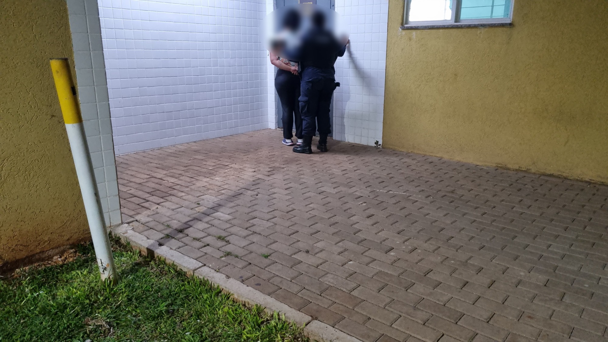 Guarda Municipal intervém em disputa por veículo e mulher é detida