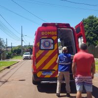 Imagem referente a Homem despenca de três metros de altura ao se desequilibrar em escada