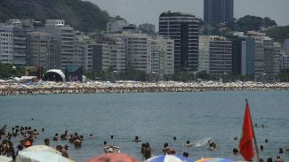 Fiscalização encontra irregularidades em hotéis na orla de Copacabana