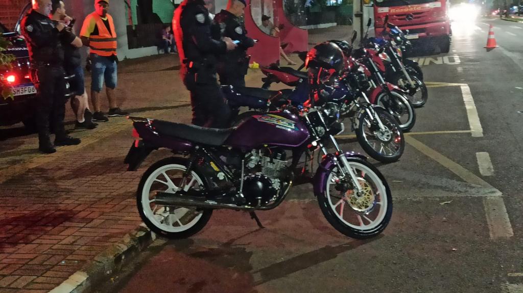 Operação conjunta apreende 19 motos e reforça segurança no trânsito de Toledo Operação conjunta apreende 19 motos e reforça segurança no trânsito de Toledo