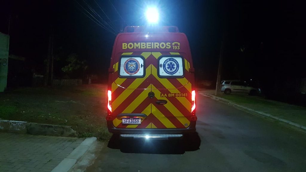 Parte de laje cede e atinge idosa de 89 anos