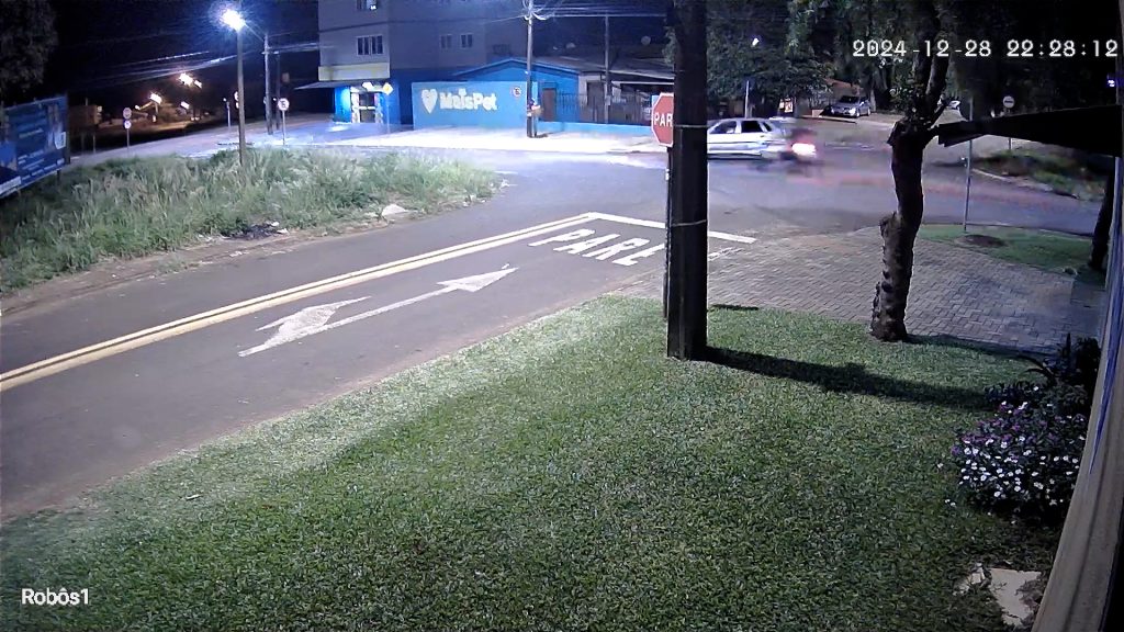 Imagem flagra acidente registrado no Bairro Santa Cruz