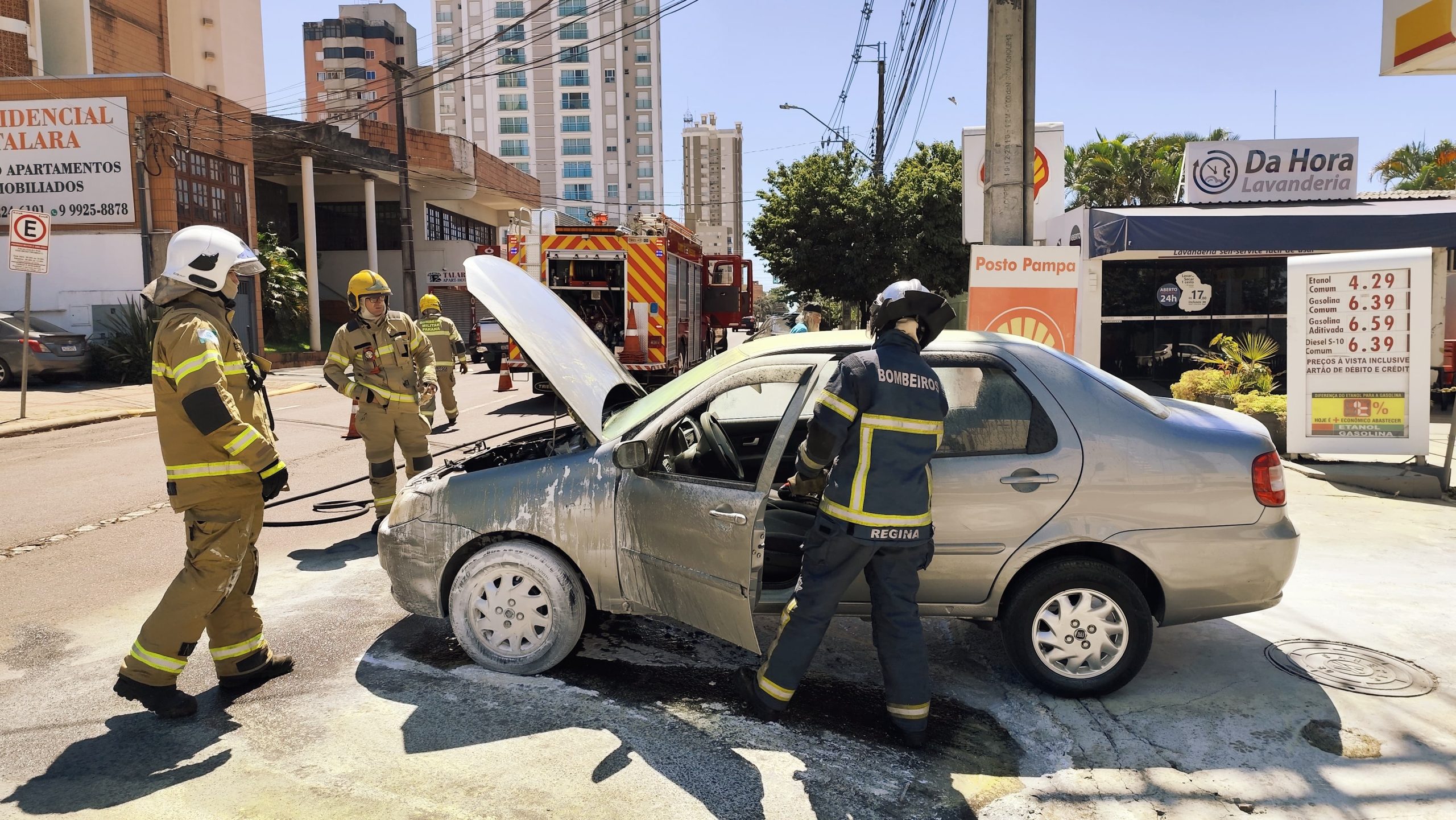 Siena pega fogo no Centro de Cascavel