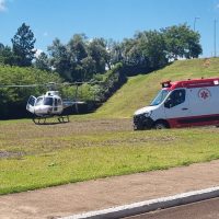 Imagem referente a Casal fica ferido e aeromédico é acionado após acidente na BR-277, nas proximidades de Céu Azul