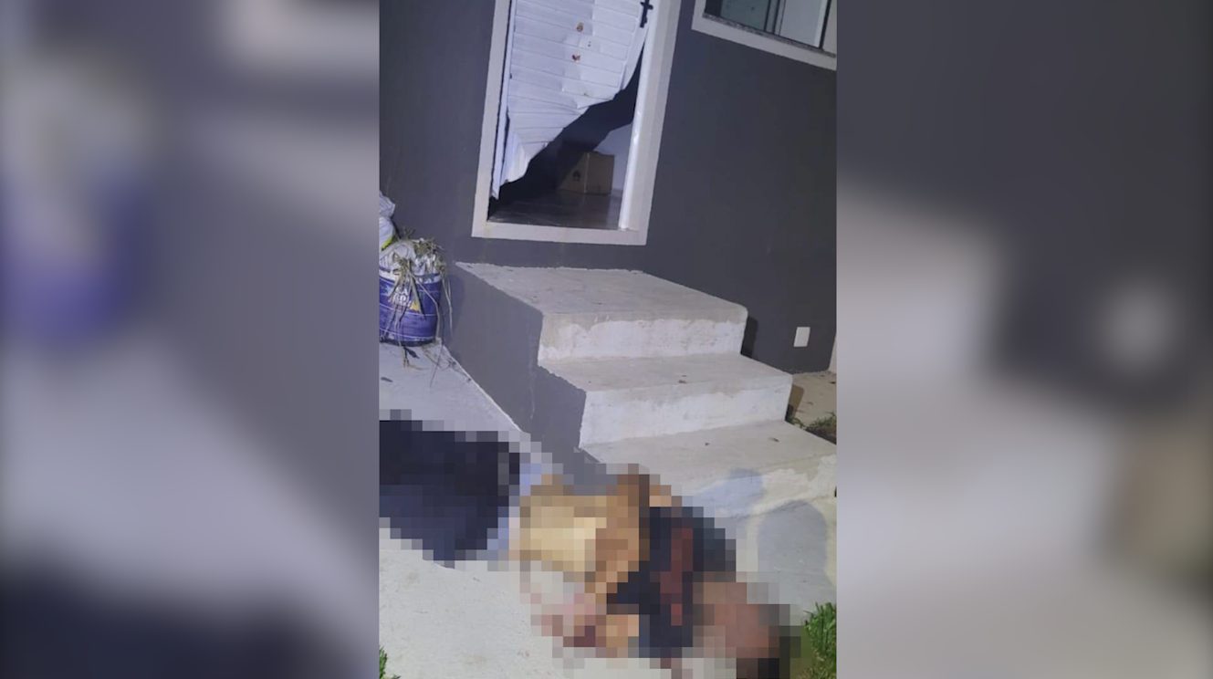 Vizinhos reagem e homem acusado de furto é agredido e hospitalizado em estado grave Vizinhos reagem e homem acusado de furto é agredido e hospitalizado em estado grave