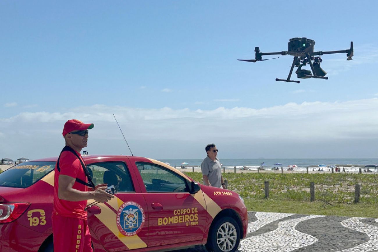 Drones de alta tecnologia ajudam a proteger banhistas nas praias do Paraná